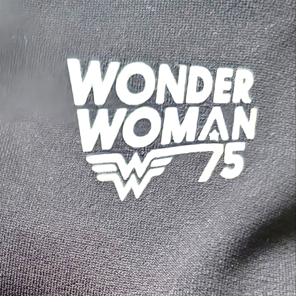 BRAND NEW! Wonder Woman Black Leggings - Picture 8 of 12